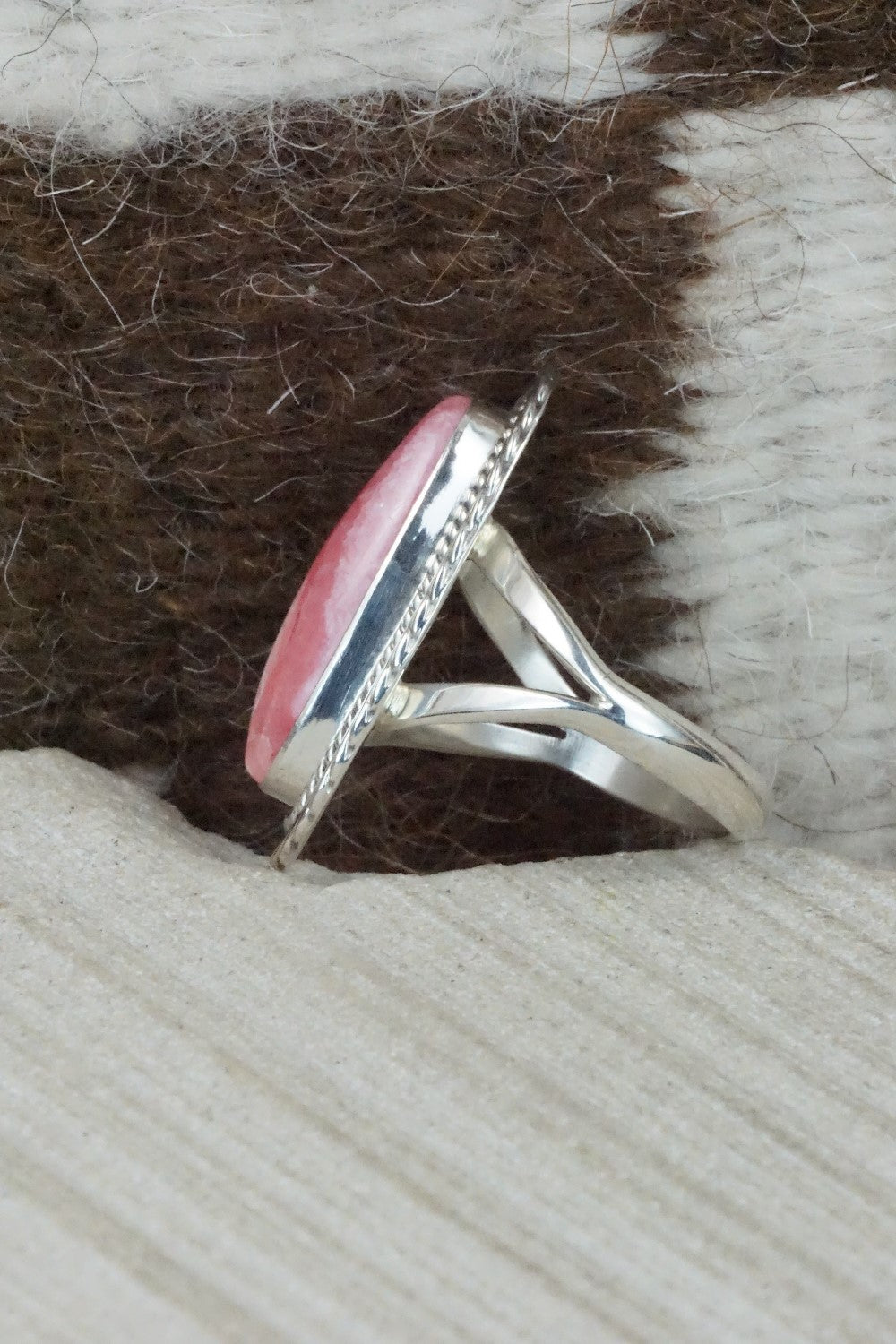 Agate & Sterling Silver Ring - Navajo - Size 7.75