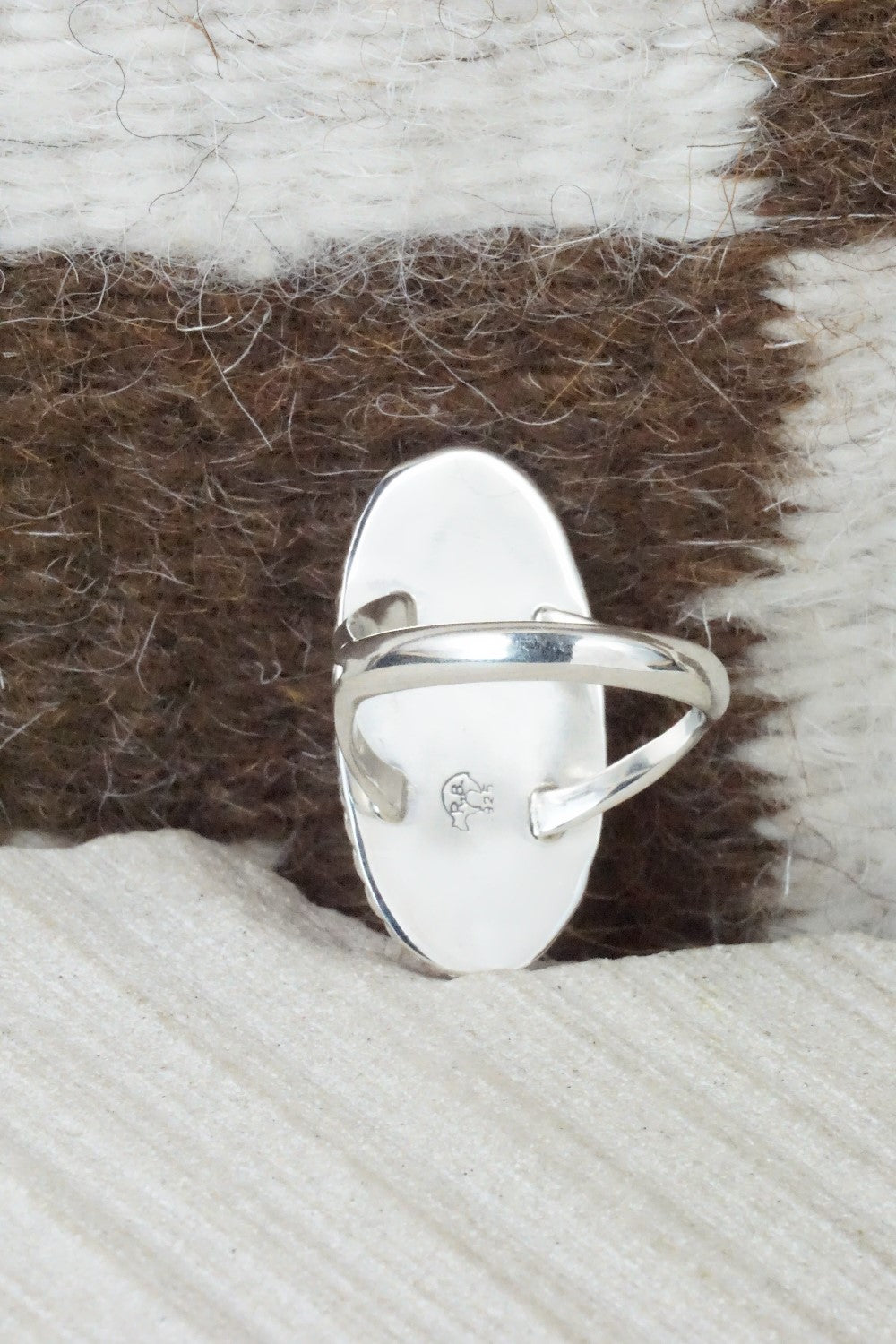 Agate & Sterling Silver Ring - Navajo - Size 7.75