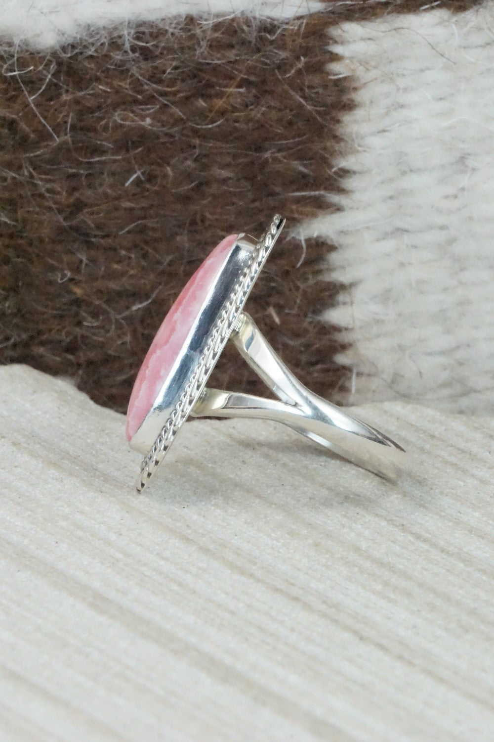 Agate & Sterling Silver Ring - Navajo - Size 9