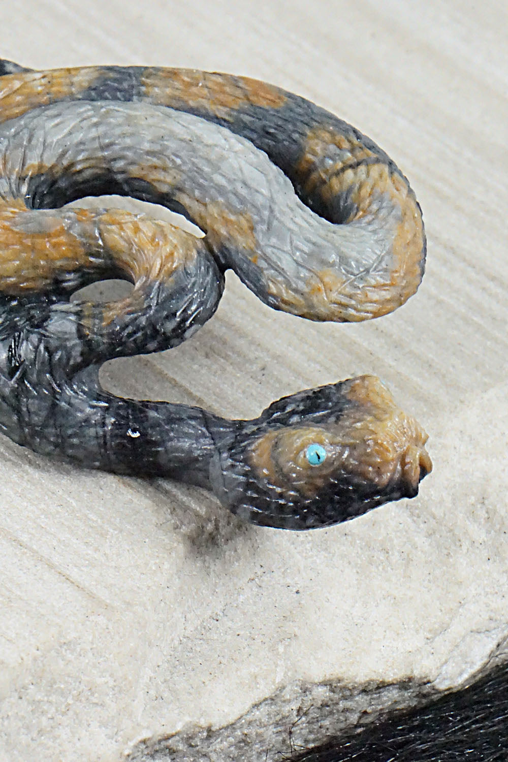 Rattlesnake Zuni Fetish Carving - Travis Lasiloo