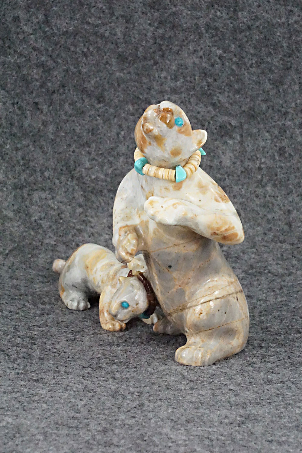 Mountain Lion Zuni Fetish Carving - Albert Eustace