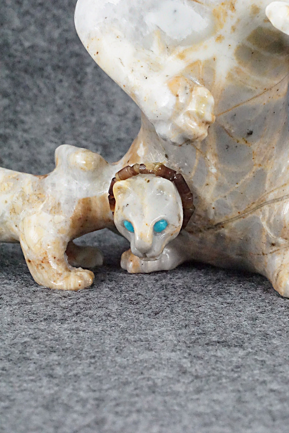 Mountain Lion Zuni Fetish Carving - Albert Eustace