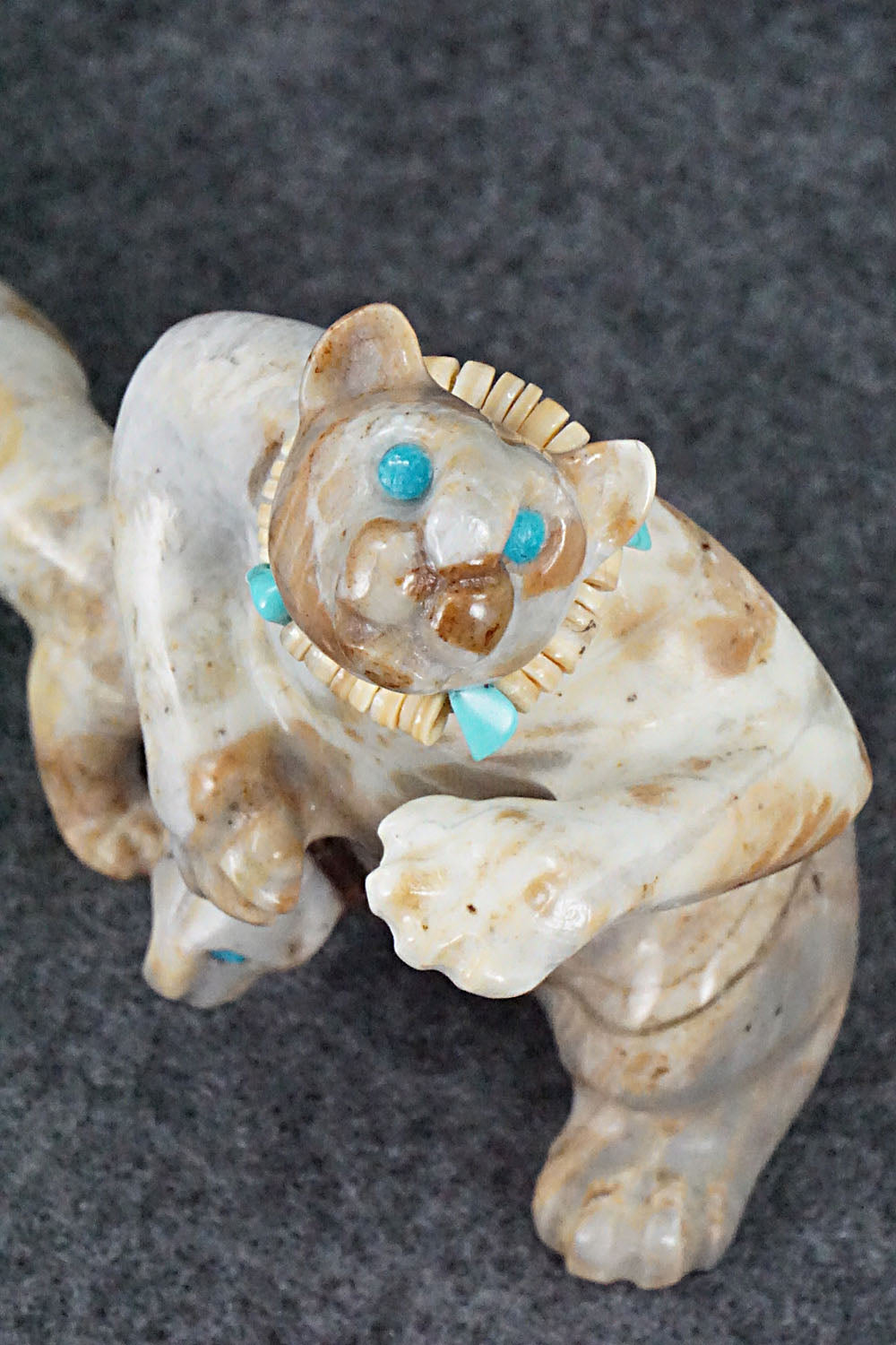 Mountain Lion Zuni Fetish Carving - Albert Eustace