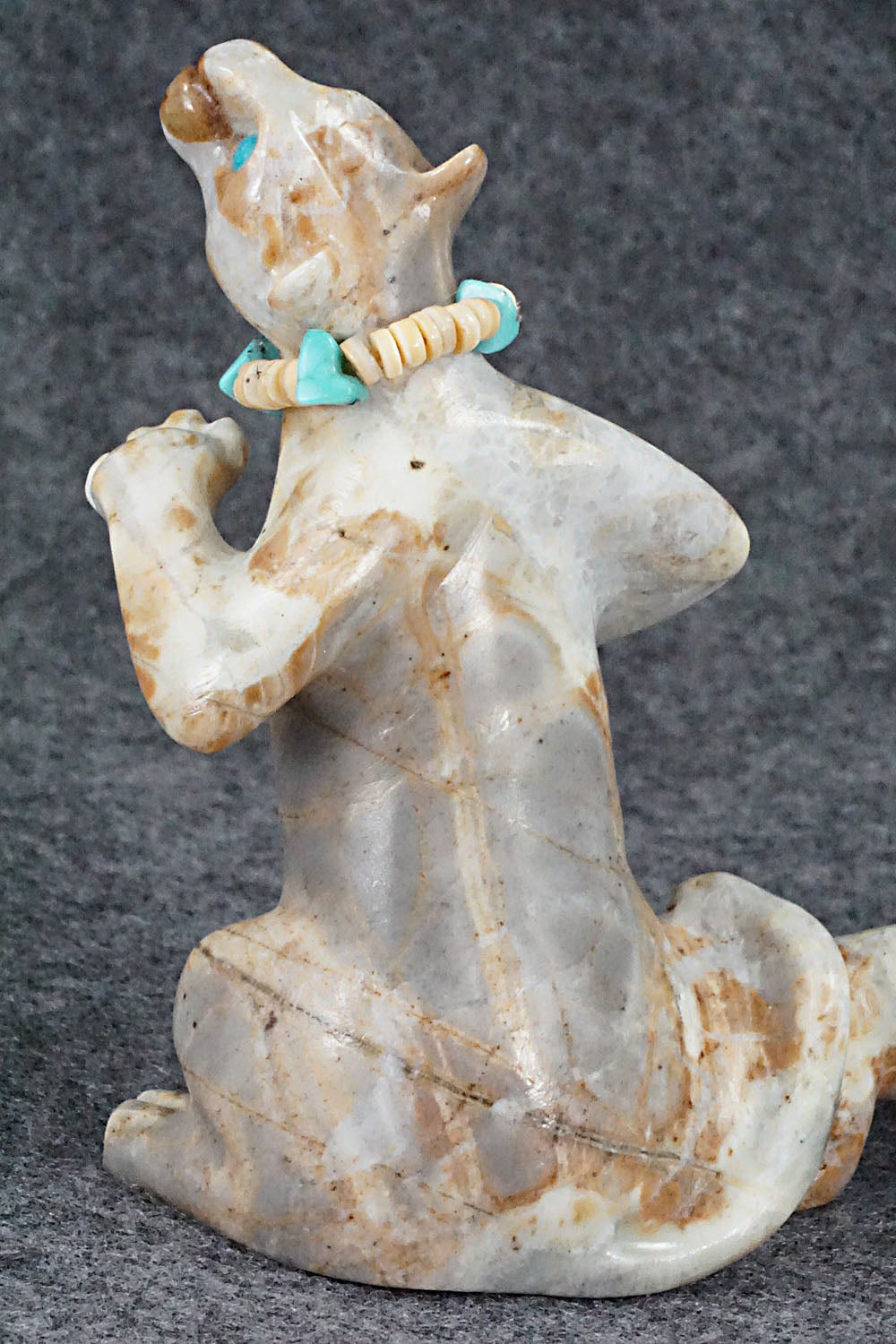 Mountain Lion Zuni Fetish Carving - Albert Eustace