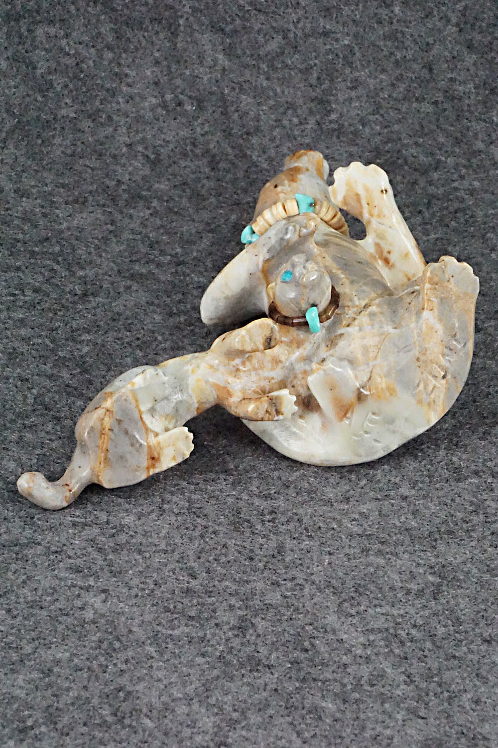 Mountain Lion Zuni Fetish Carving - Albert Eustace