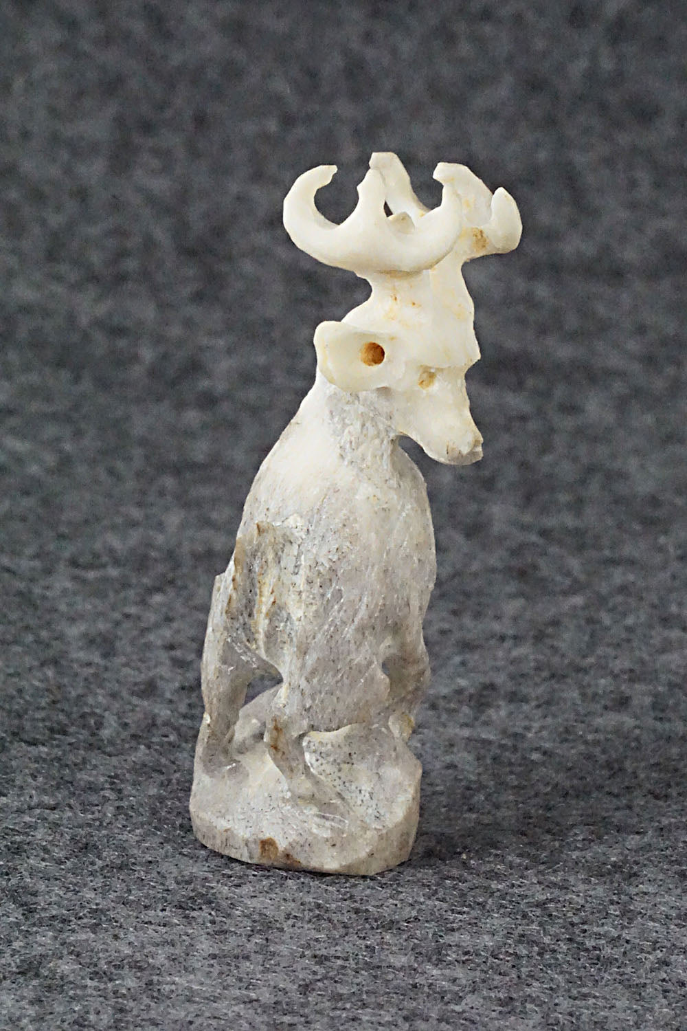 Deer Zuni Fetish Carving - Lewis Malie Jr.