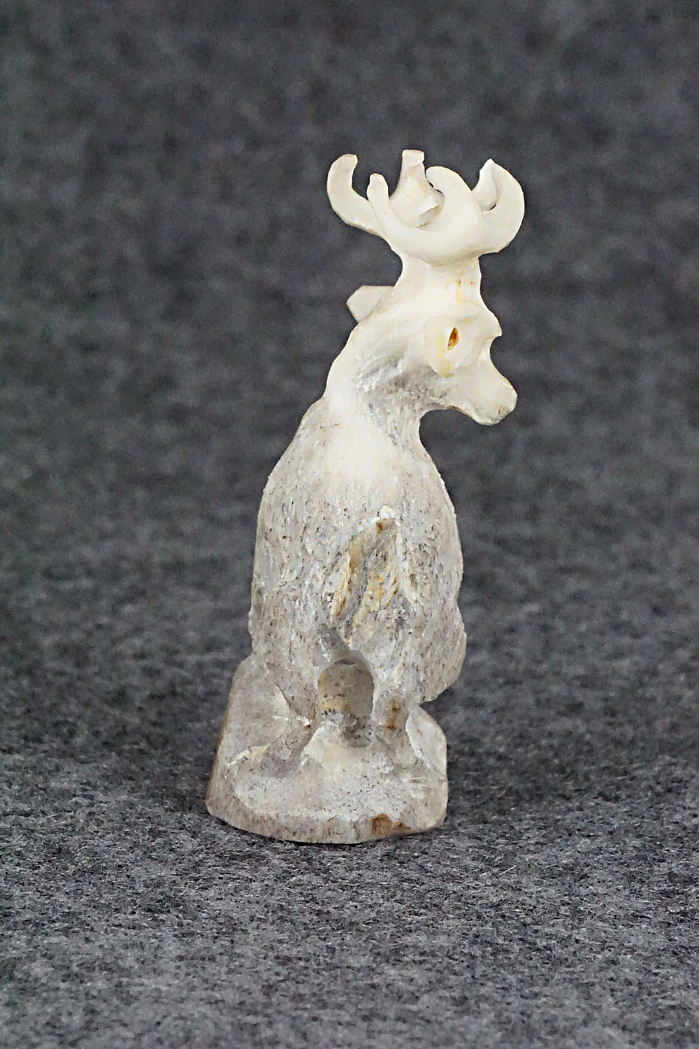 Deer Zuni Fetish Carving - Lewis Malie Jr.