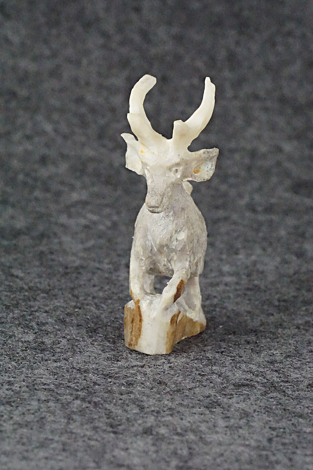 Pronghorn Zuni Fetish Carving - Lewis Malie Jr.