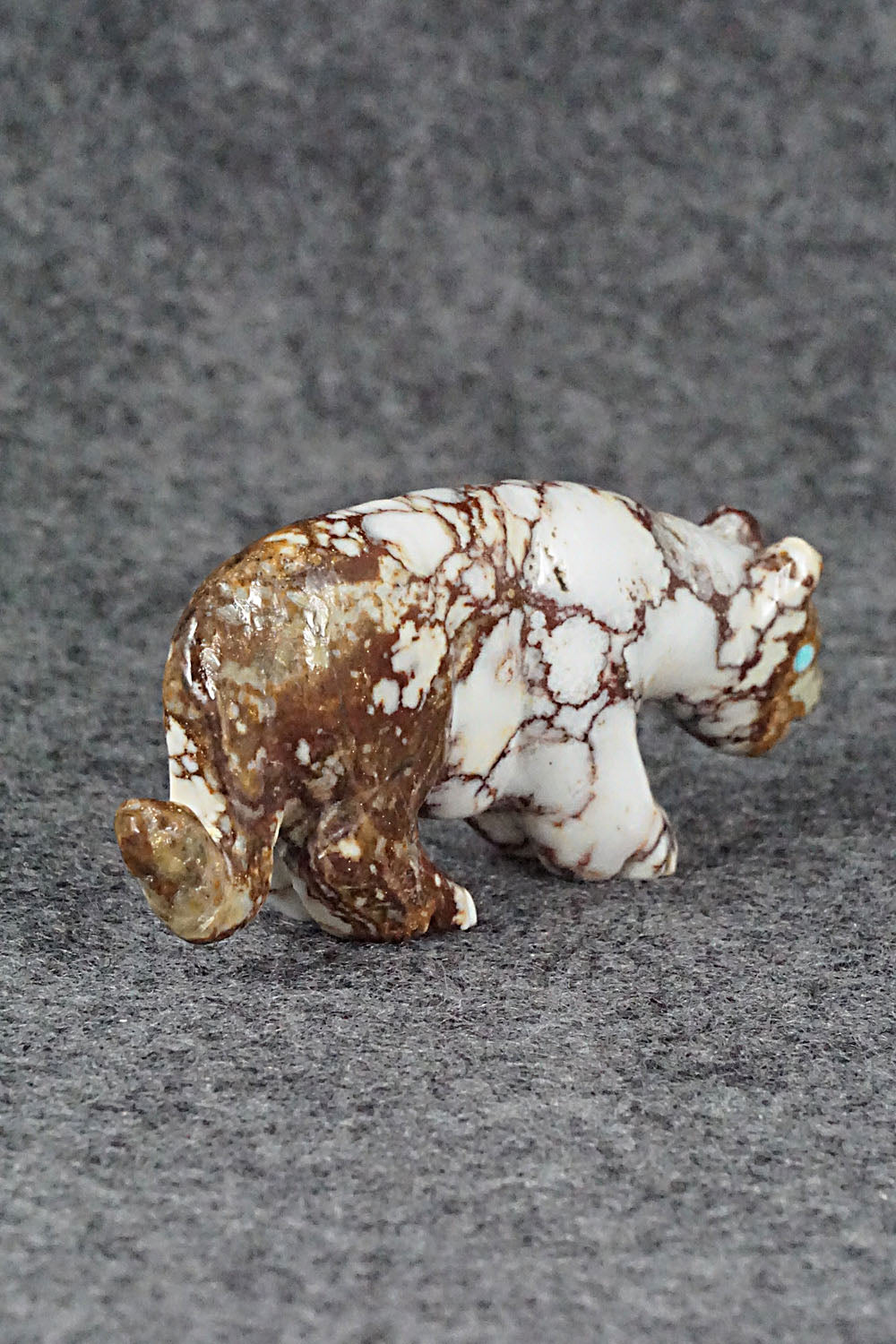 Mountain Lion Zuni Fetish Carving - Andres Quandelacy