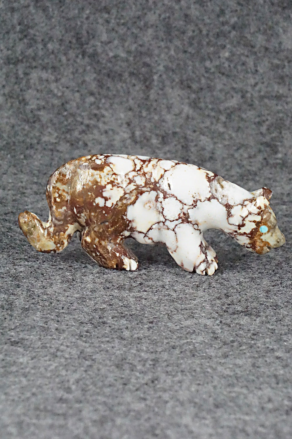 Mountain Lion Zuni Fetish Carving - Andres Quandelacy
