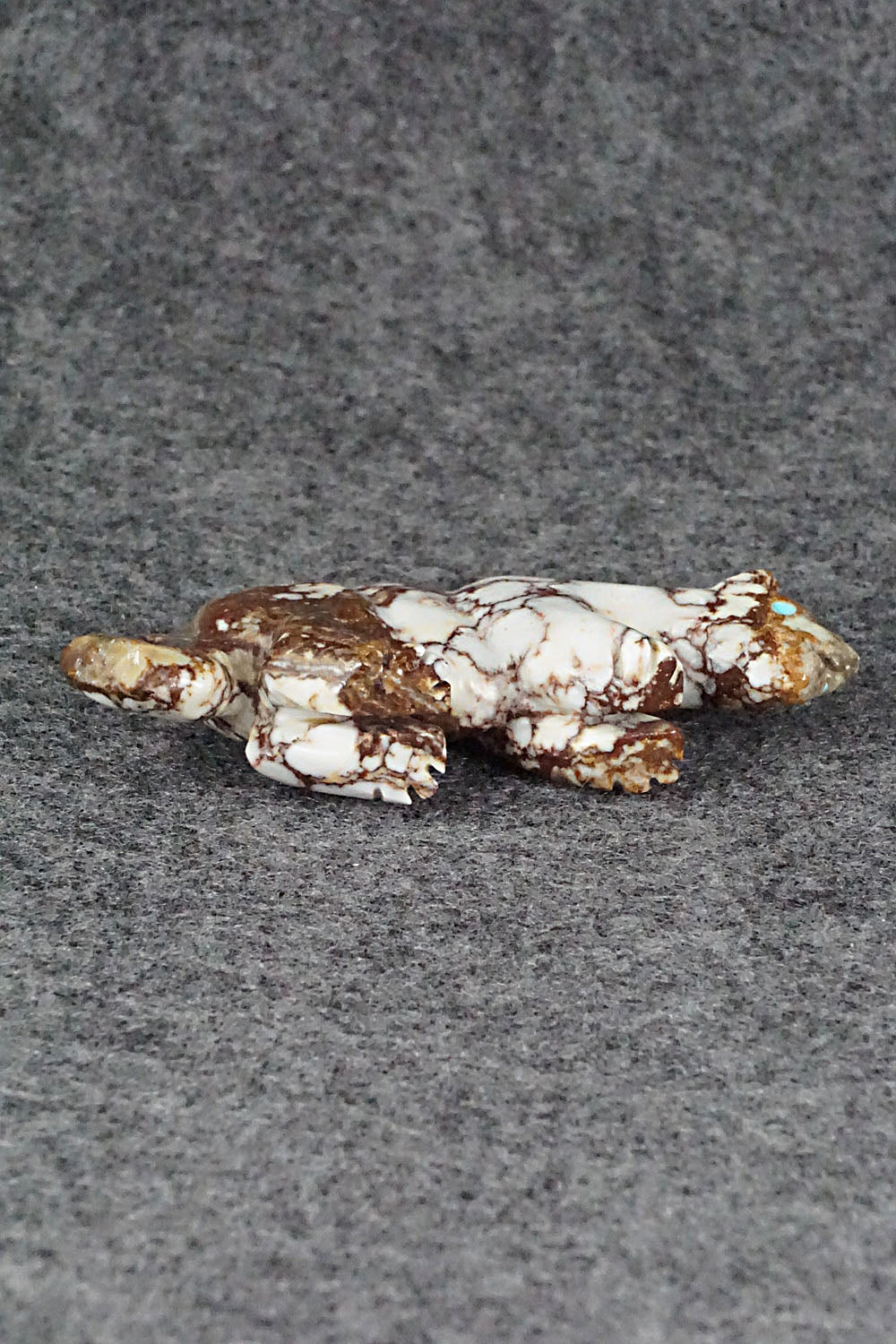 Mountain Lion Zuni Fetish Carving - Andres Quandelacy