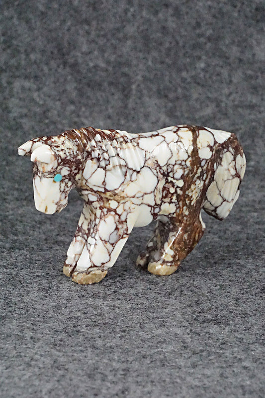 Horse Zuni Fetish Carving - Andres Quandelacy