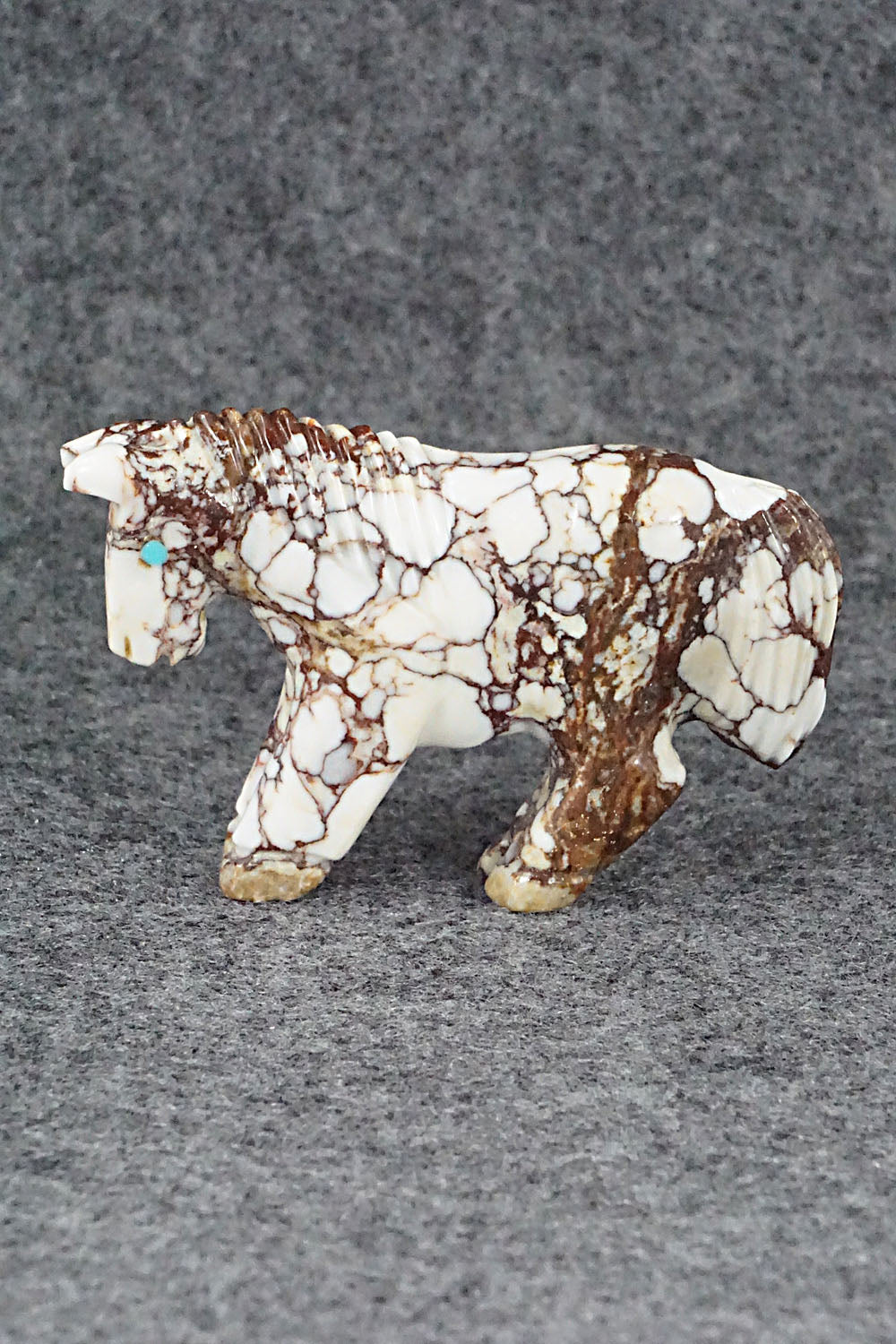 Horse Zuni Fetish Carving - Andres Quandelacy