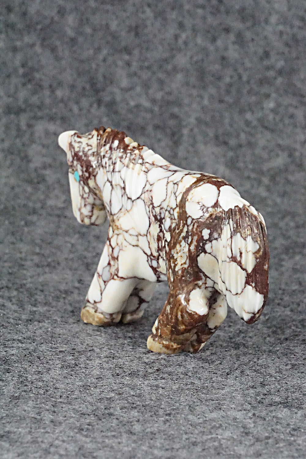 Horse Zuni Fetish Carving - Andres Quandelacy