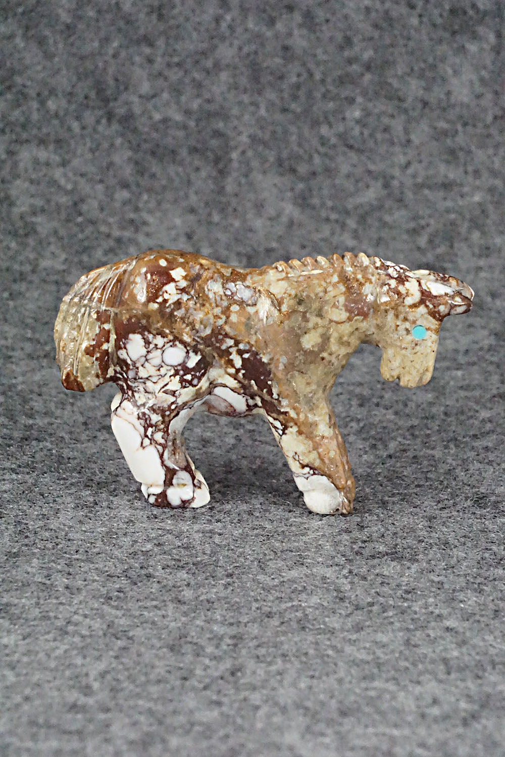 Horse Zuni Fetish Carving - Andres Quandelacy