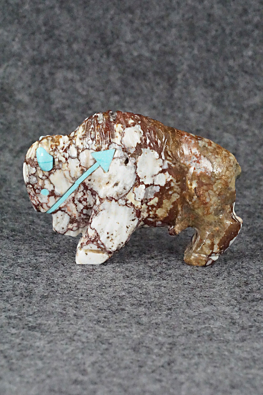 Buffalo Zuni Fetish Carving - Andres Quandelacy