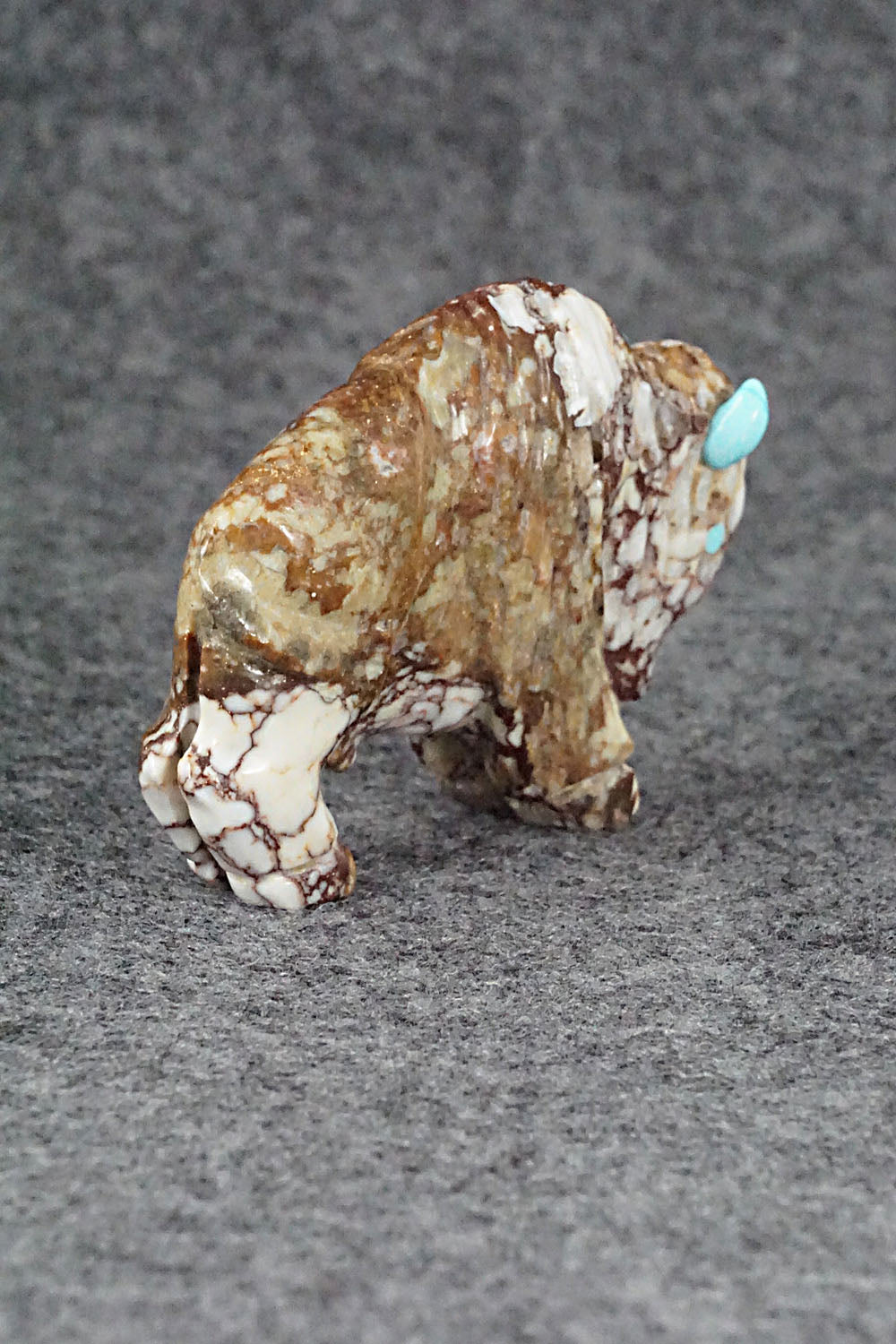 Buffalo Zuni Fetish Carving - Andres Quandelacy