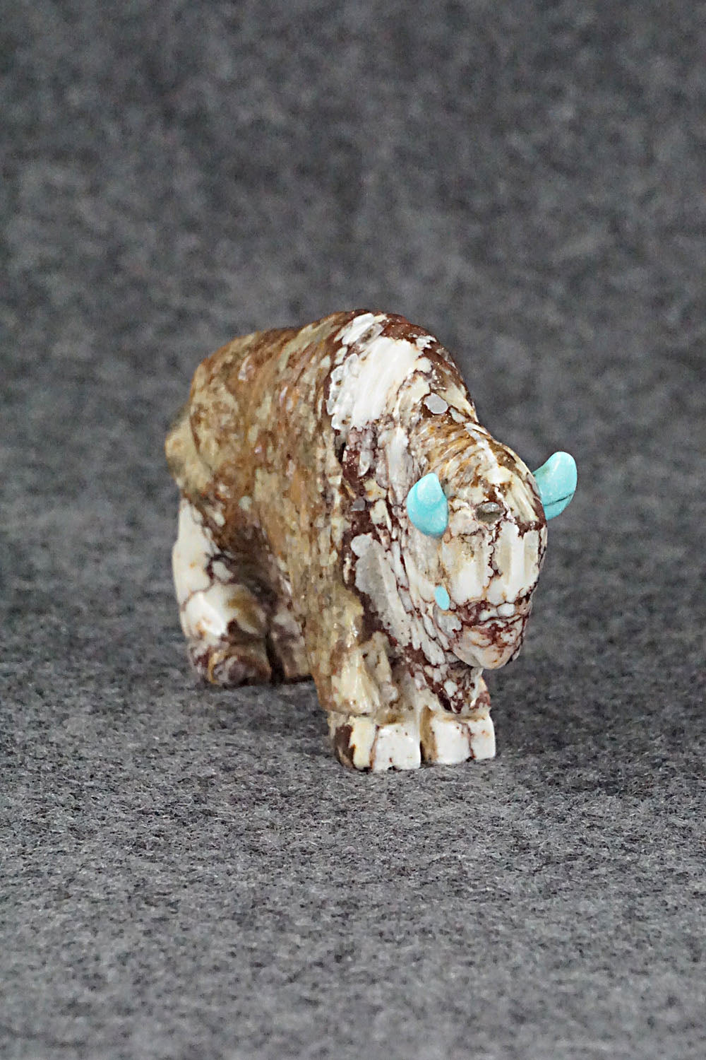 Buffalo Zuni Fetish Carving - Andres Quandelacy