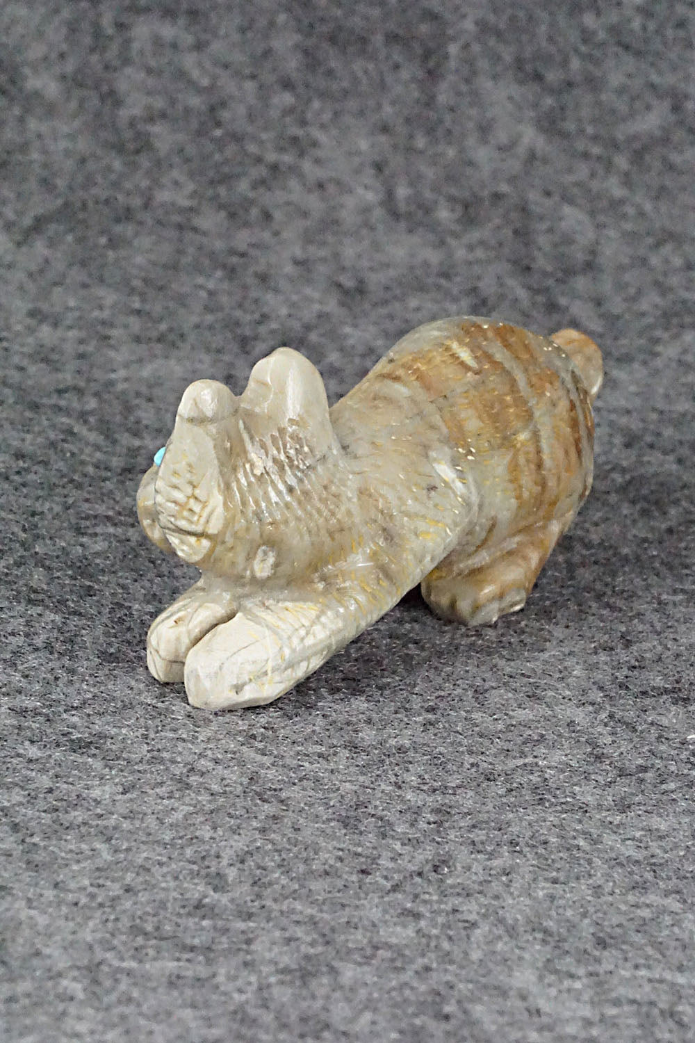 Mountain Lion Zuni Fetish Carving - Wilfred Cheama