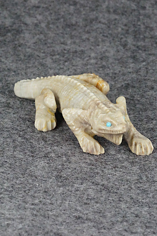 Lizard Zuni Fetish Carving - Wilfred Cheama