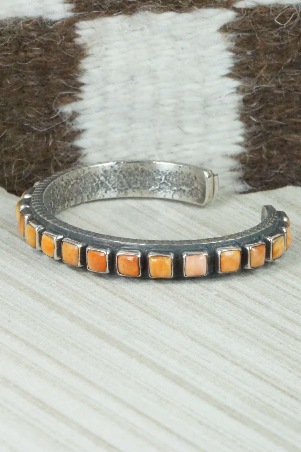 Spiny Oyster & Sterling Silver Bracelet - Ernest Rangel
