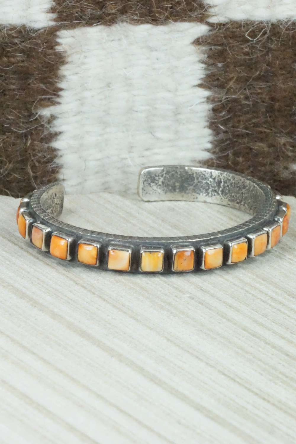 Spiny Oyster & Sterling Silver Bracelet - Ernest Rangel