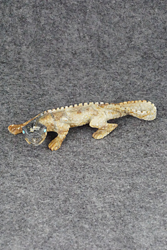 Lizard Zuni Fetish Carving - Lance Cheama
