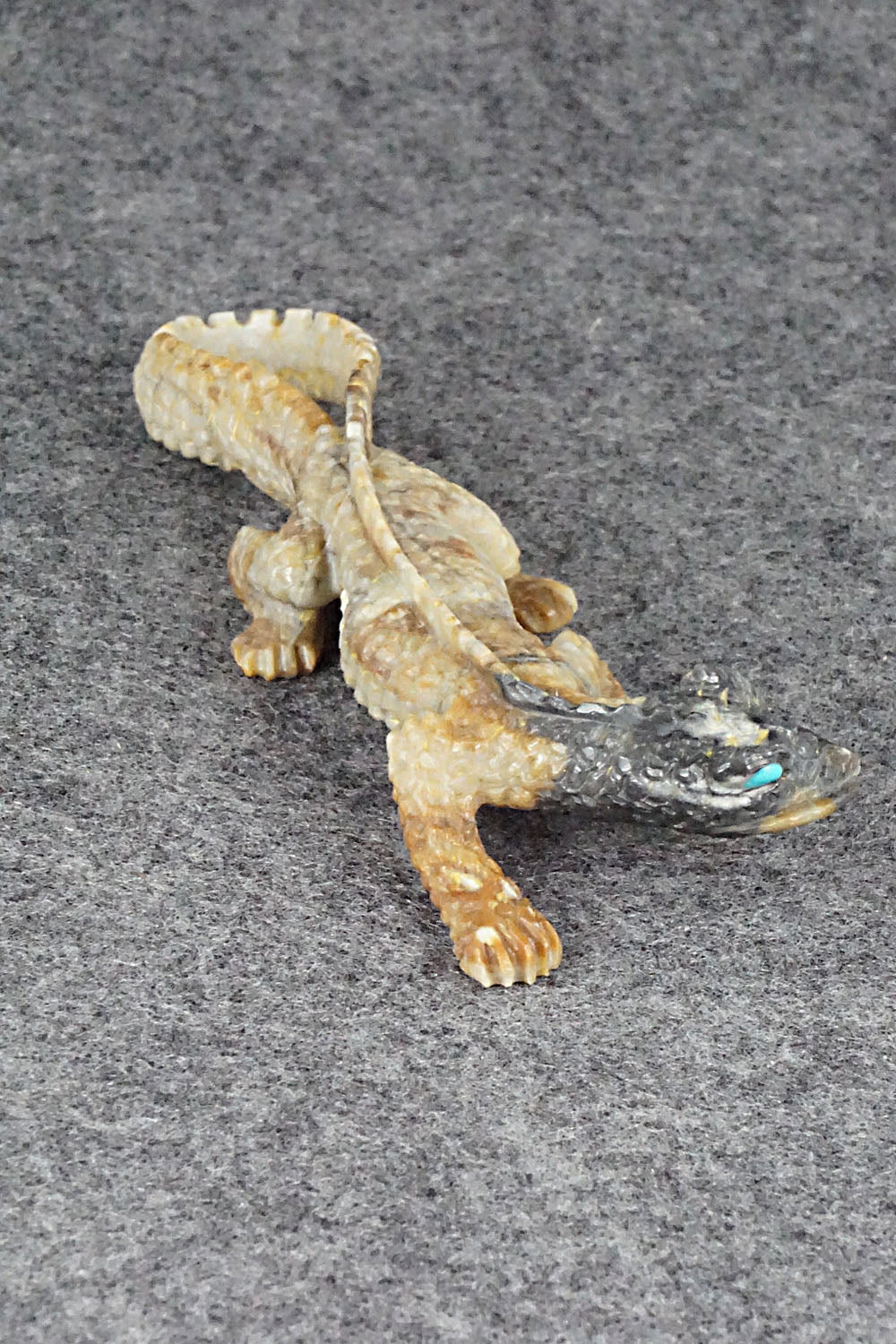 Lizard Zuni Fetish Carving - Lance Cheama