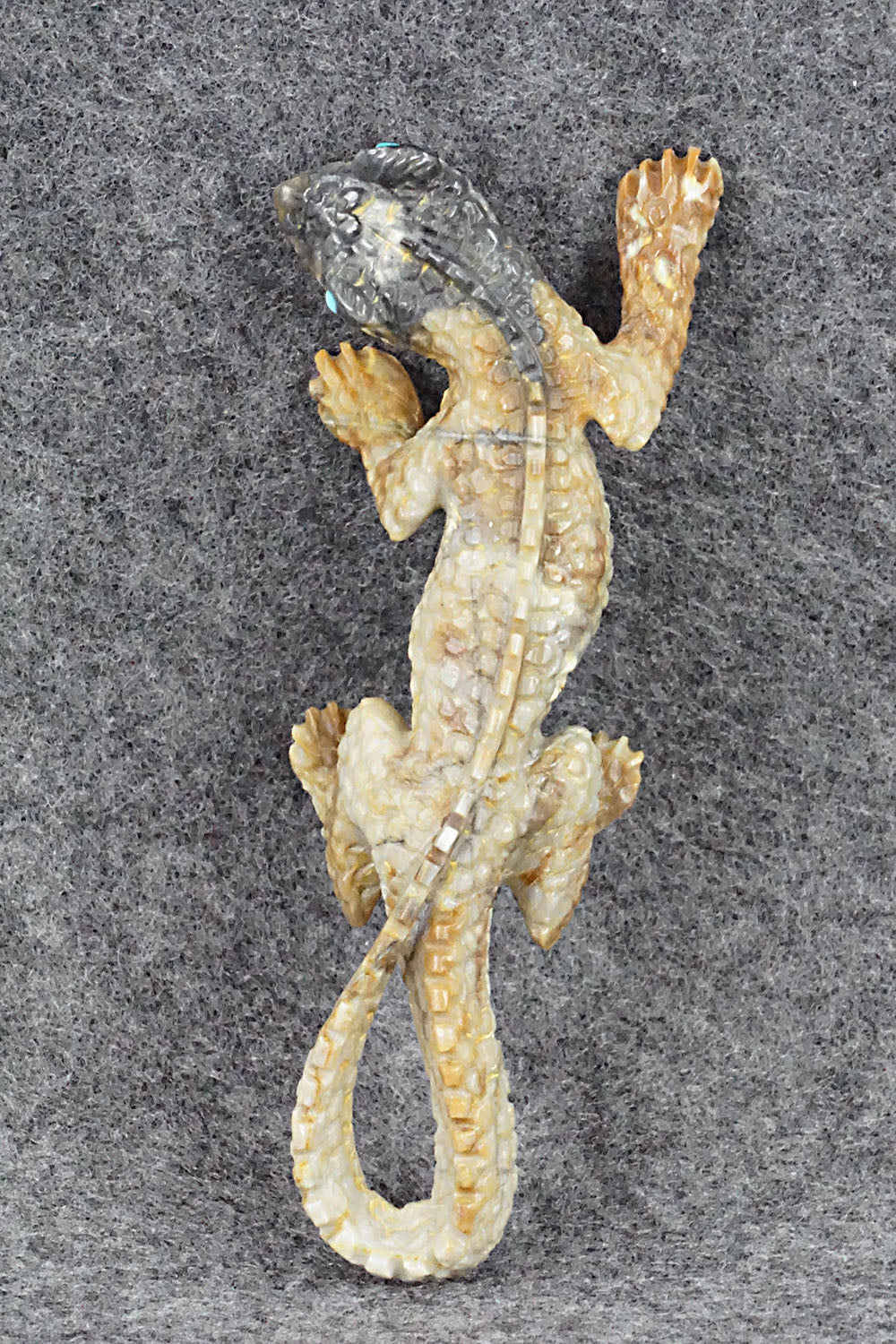 Lizard Zuni Fetish Carving - Lance Cheama