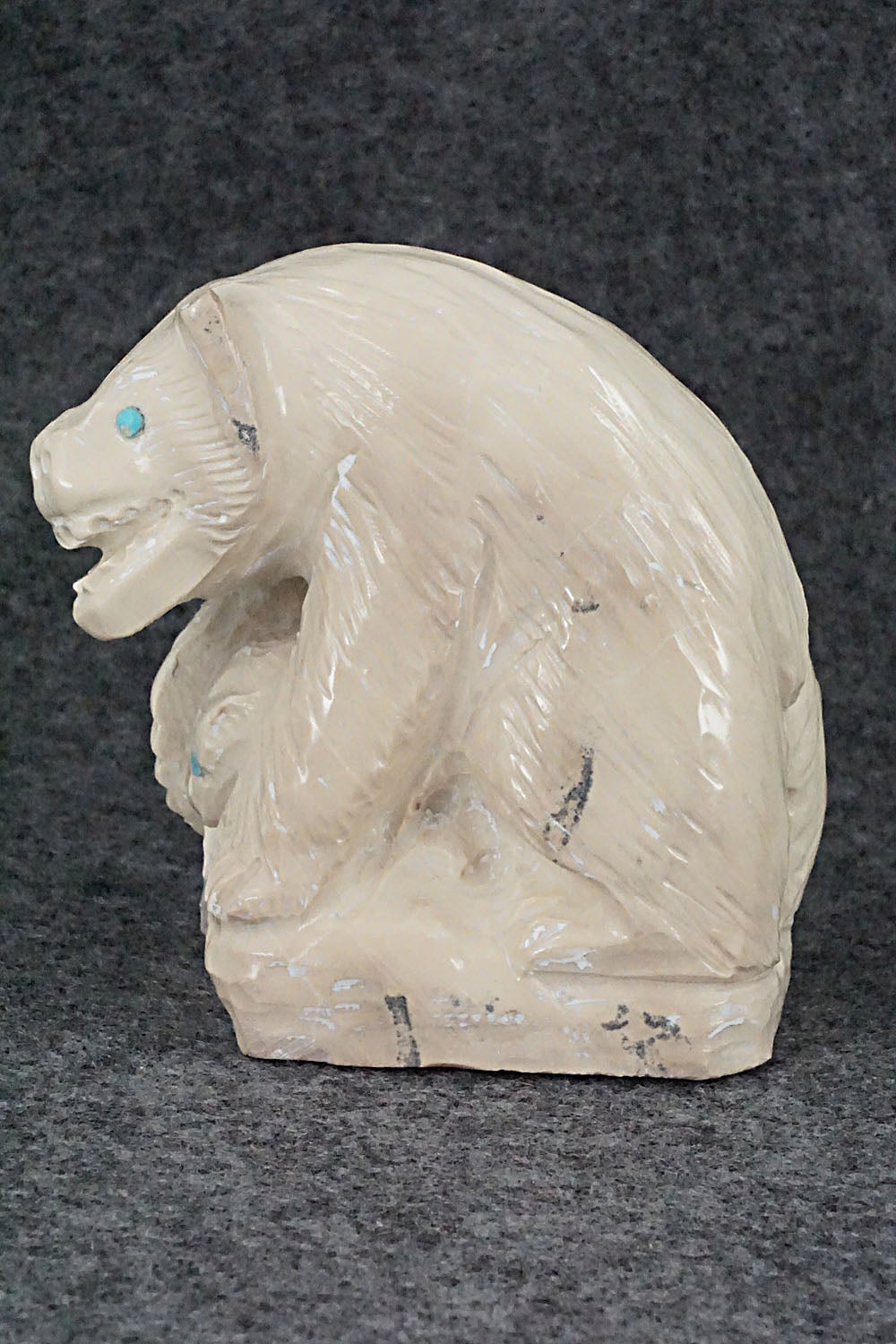 Wolverine Zuni Fetish Carving - Derrick Kaamasee