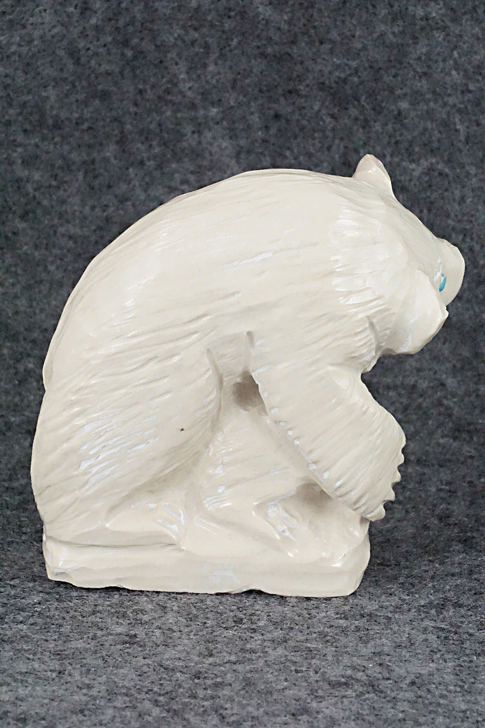Wolverine Zuni Fetish Carving - Derrick Kaamasee