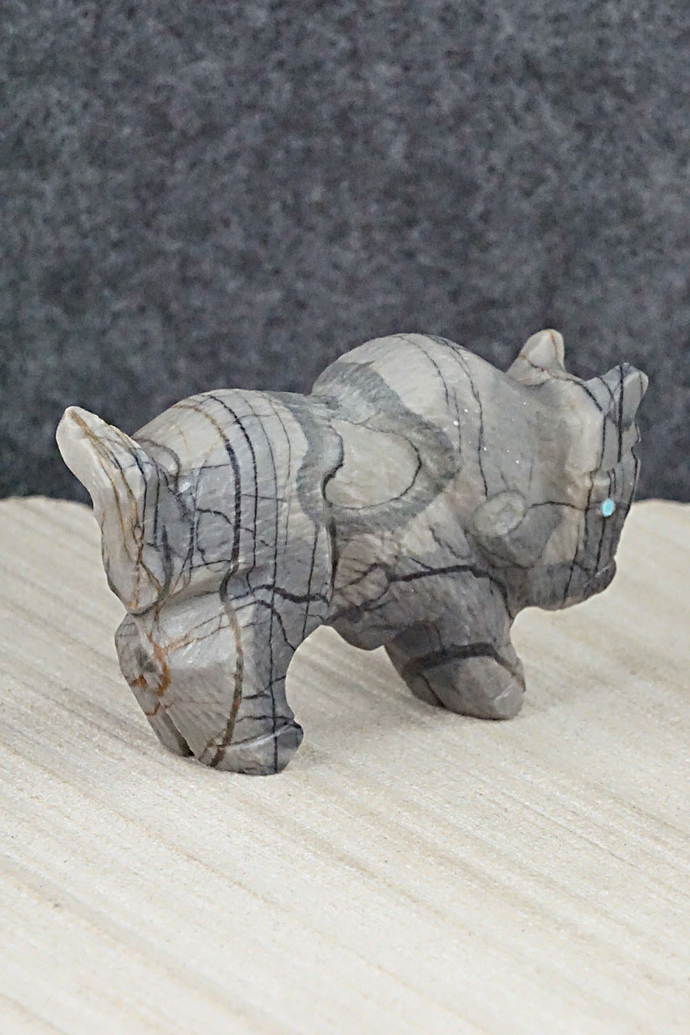Buffalo Zuni Fetish Carving - Tony Mackel