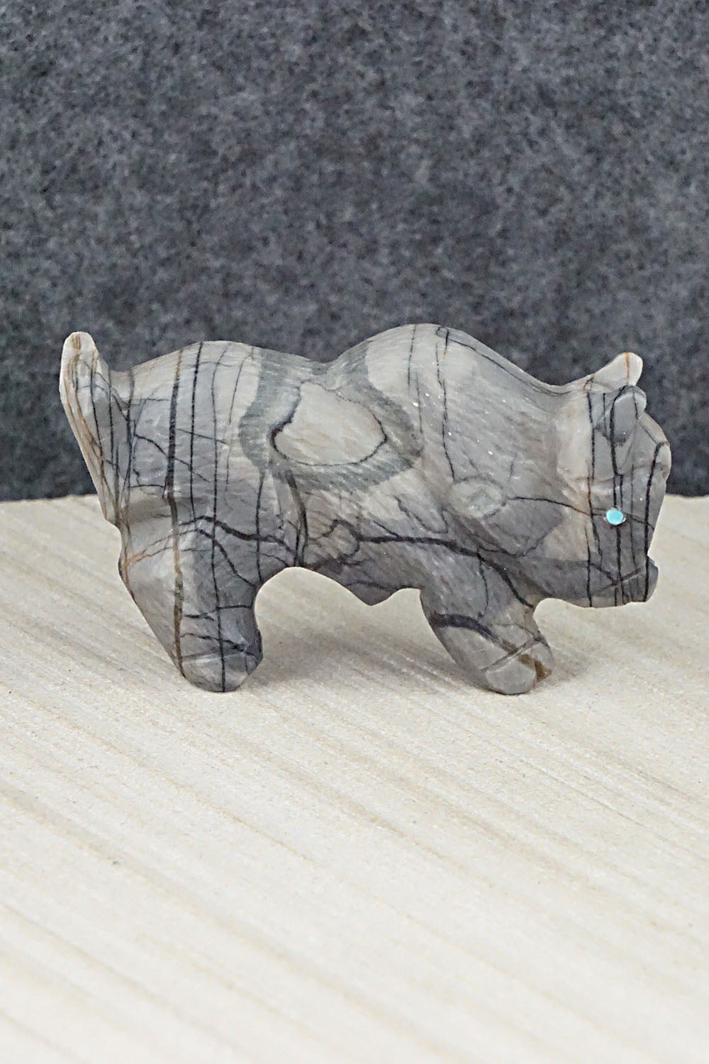 Buffalo Zuni Fetish Carving - Tony Mackel