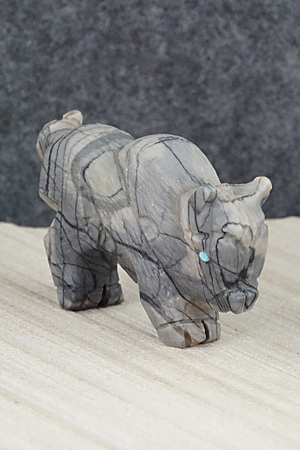 Buffalo Zuni Fetish Carving - Tony Mackel