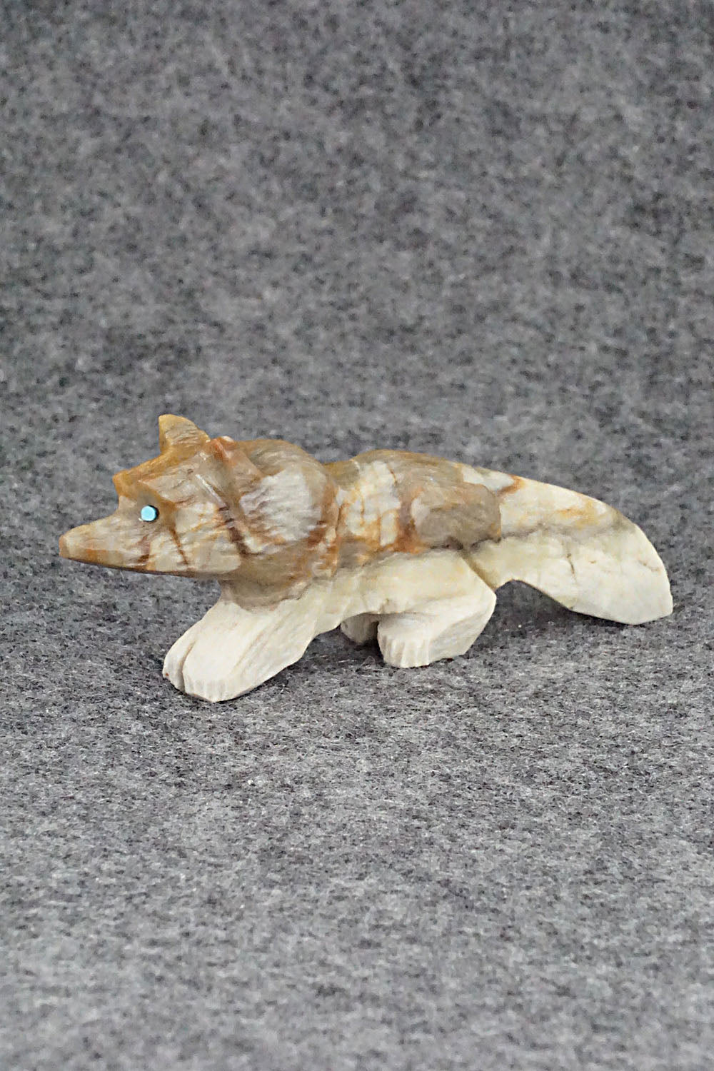 Wolf Zuni Fetish Carving - Tony Mackel