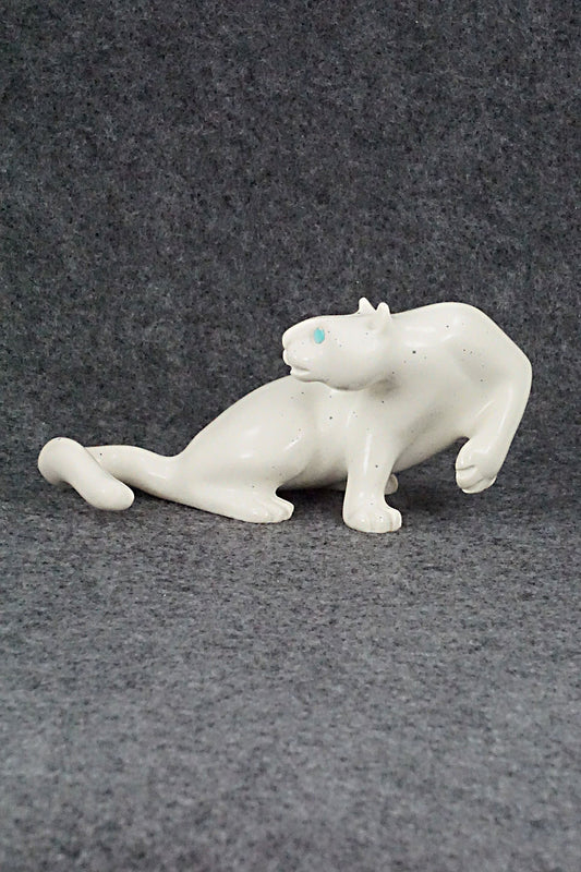 Mountain Lion Zuni Fetish Carving - Albert Eustace