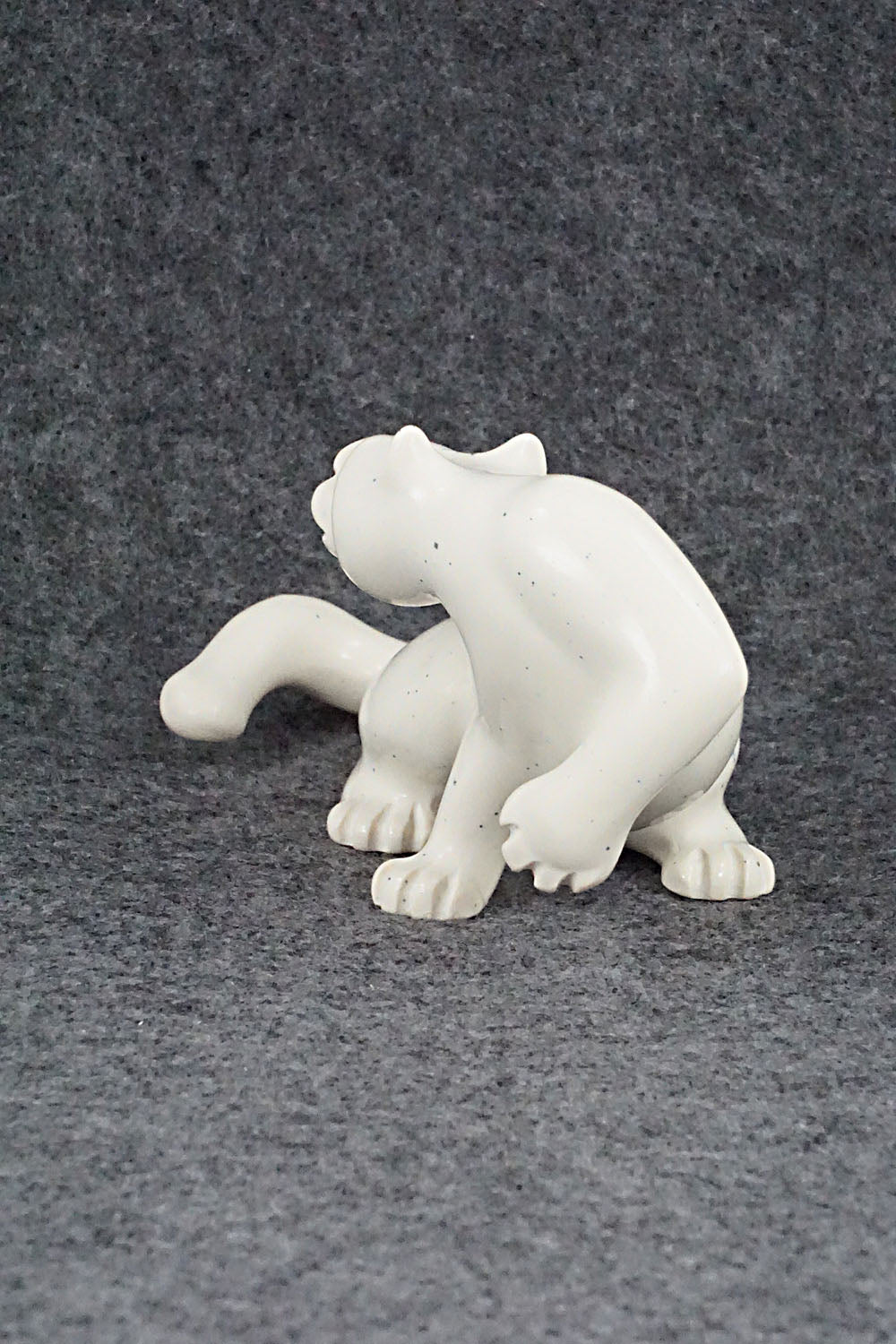 Mountain Lion Zuni Fetish Carving - Albert Eustace