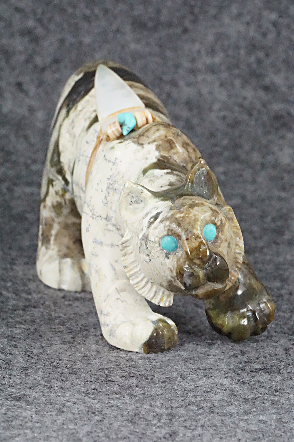 Bobcat Zuni Fetish Carving - Albert Eustace