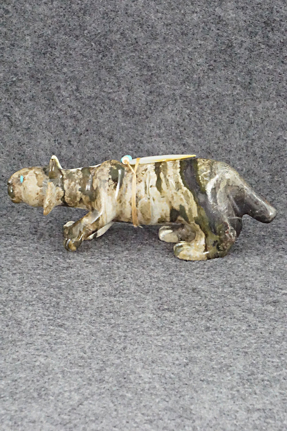 Bobcat Zuni Fetish Carving - Albert Eustace