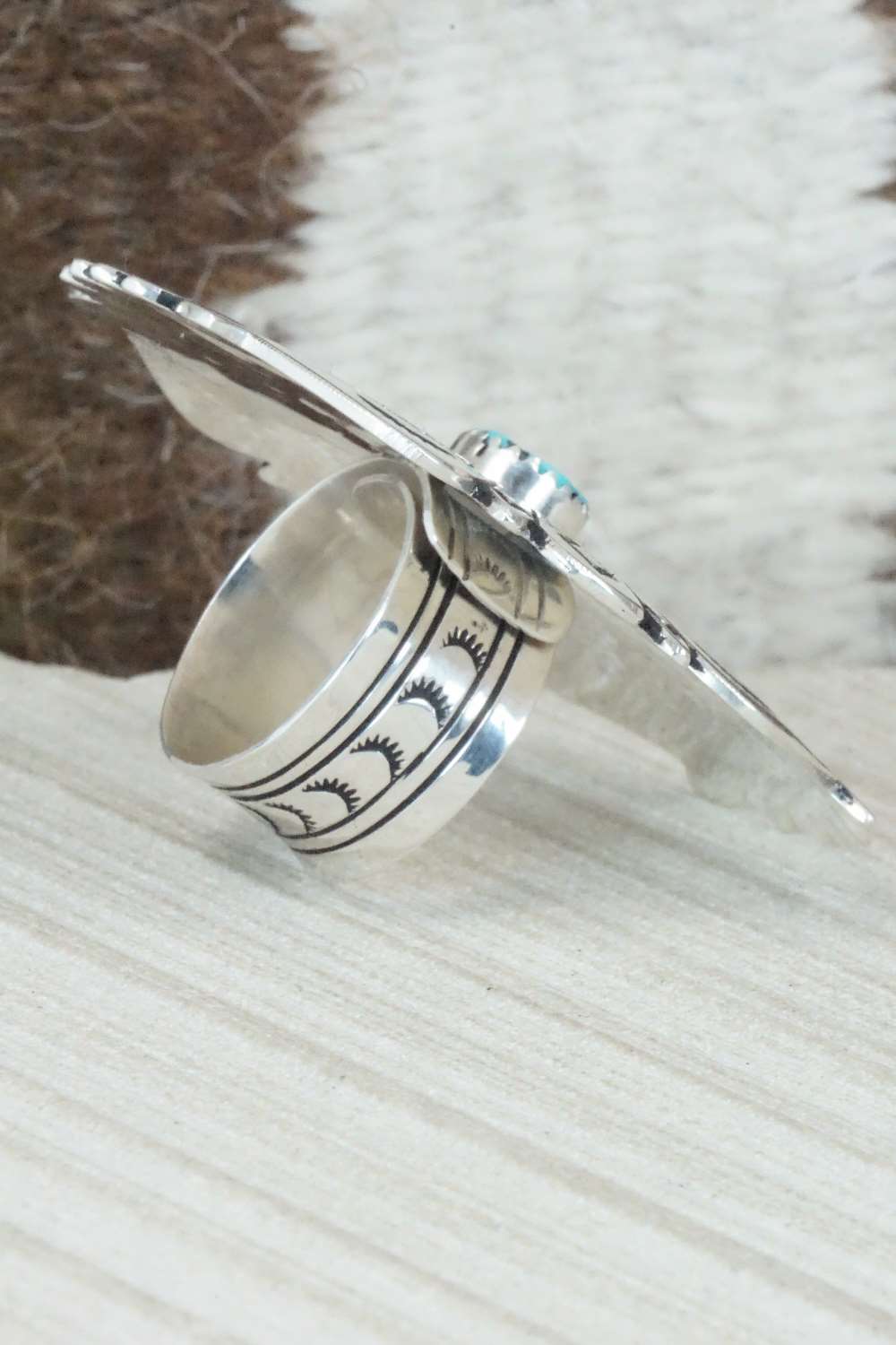 Turquoise & Sterling Silver Ring - Richard Singer - Size 8