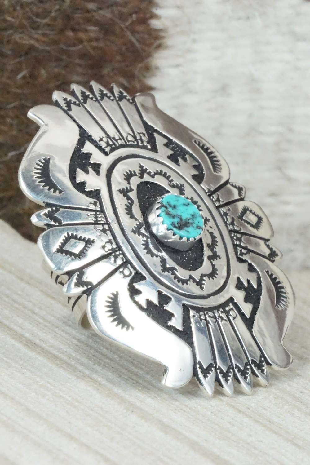 Turquoise & Sterling Silver Ring - Richard Singer - Size 8