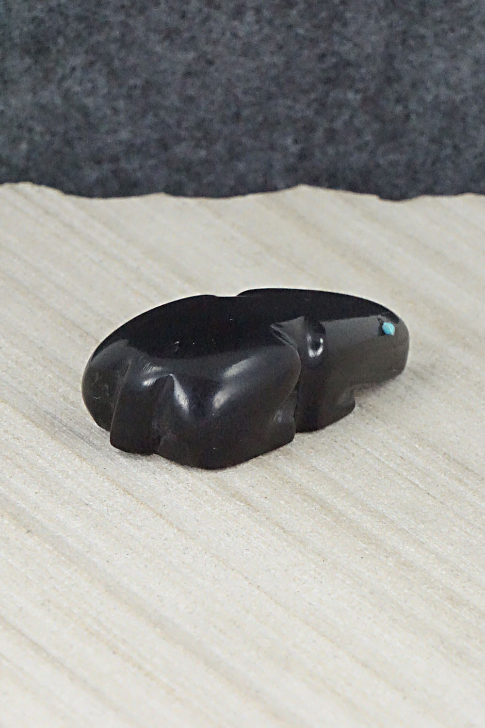 Mole Zuni Fetish Carving - Mike Tucson