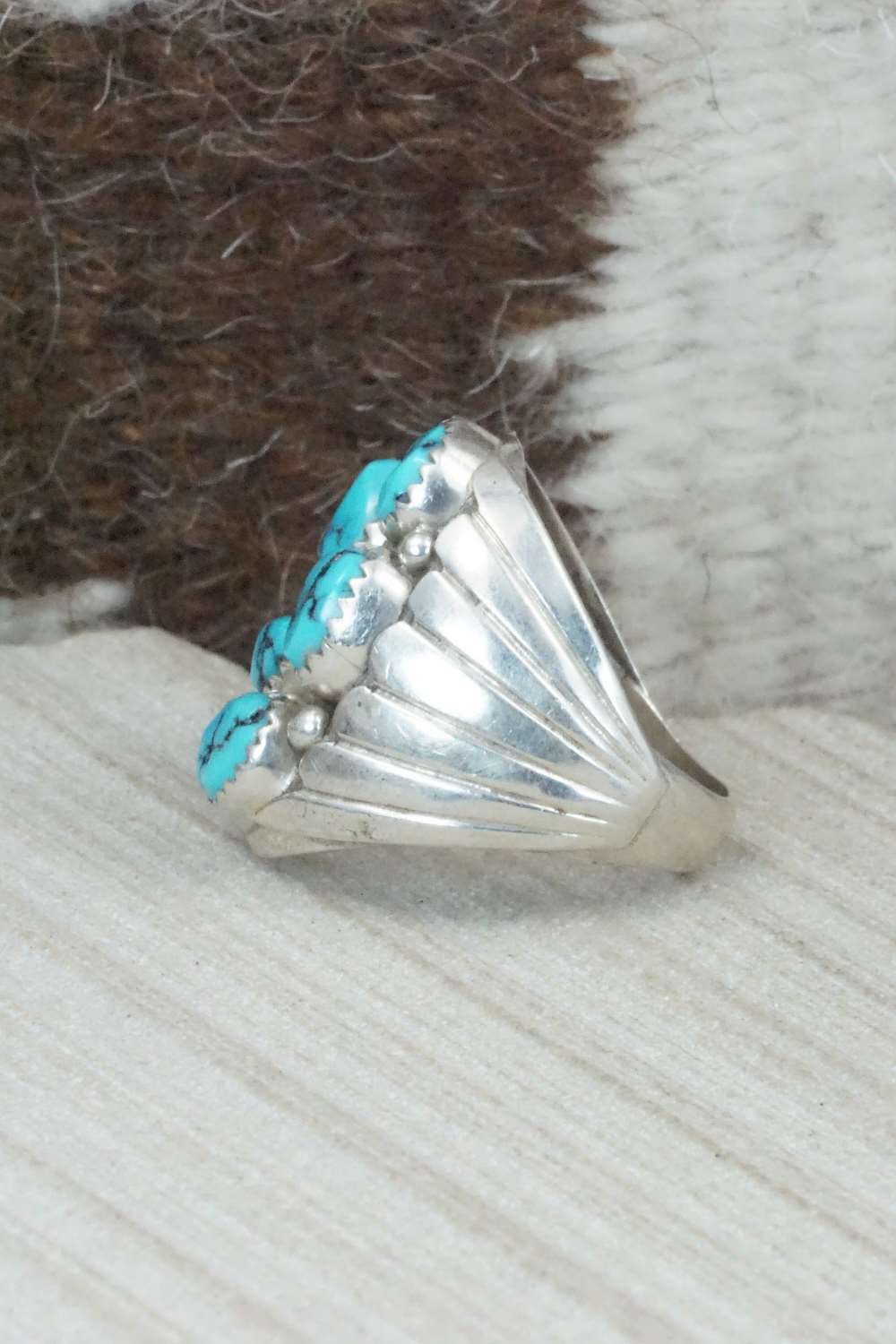 Turquoise and Sterling Silver Ring - Navajo - Size 9.5