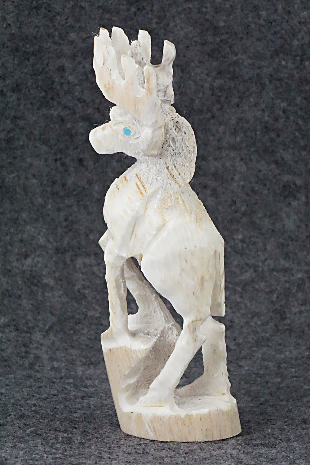 Deer Zuni Fetish Carving - Jerrold Lahaleon
