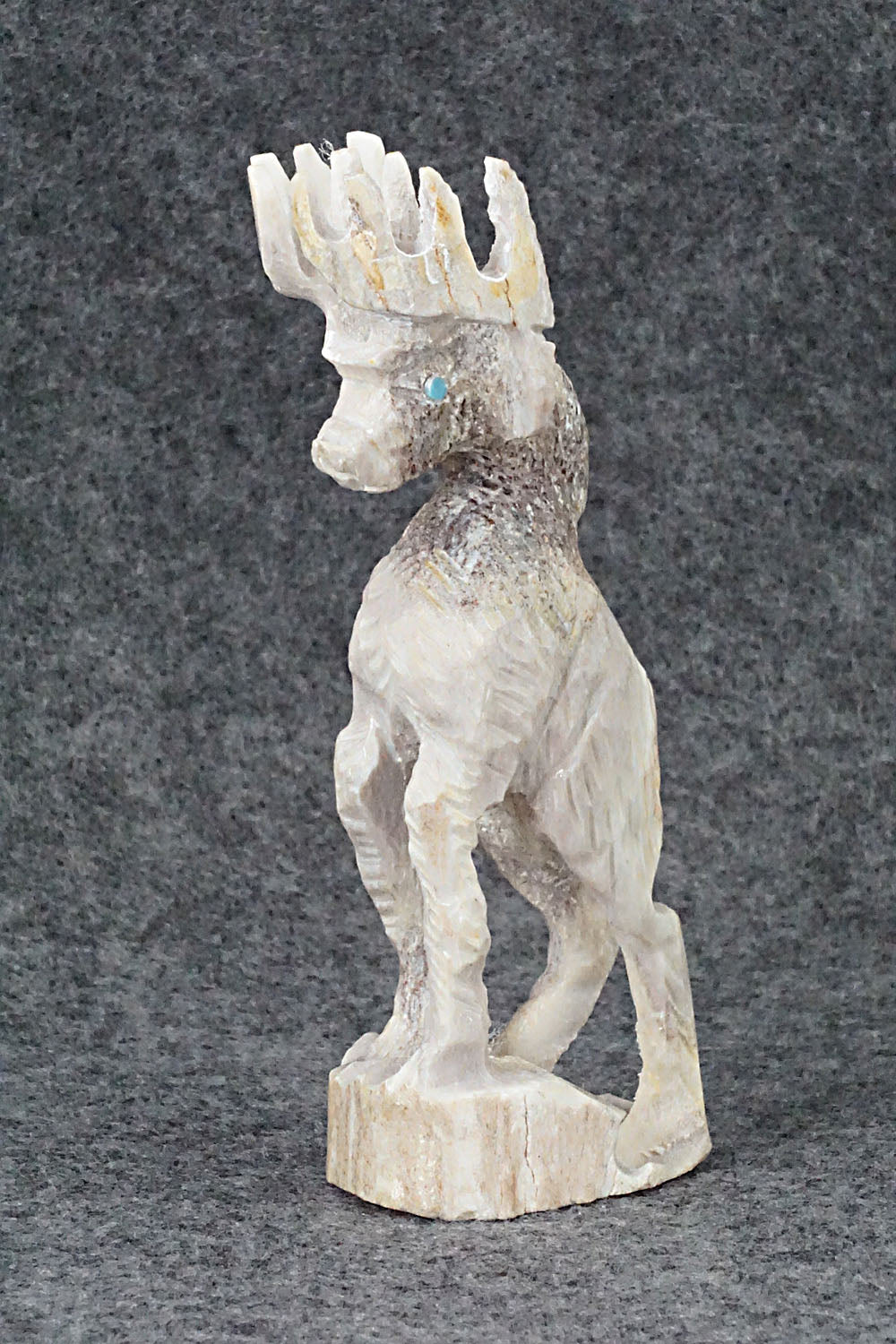 Deer Zuni Fetish Carving - Jerrold Lahaleon