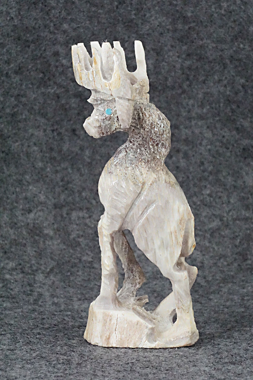 Deer Zuni Fetish Carving - Jerrold Lahaleon