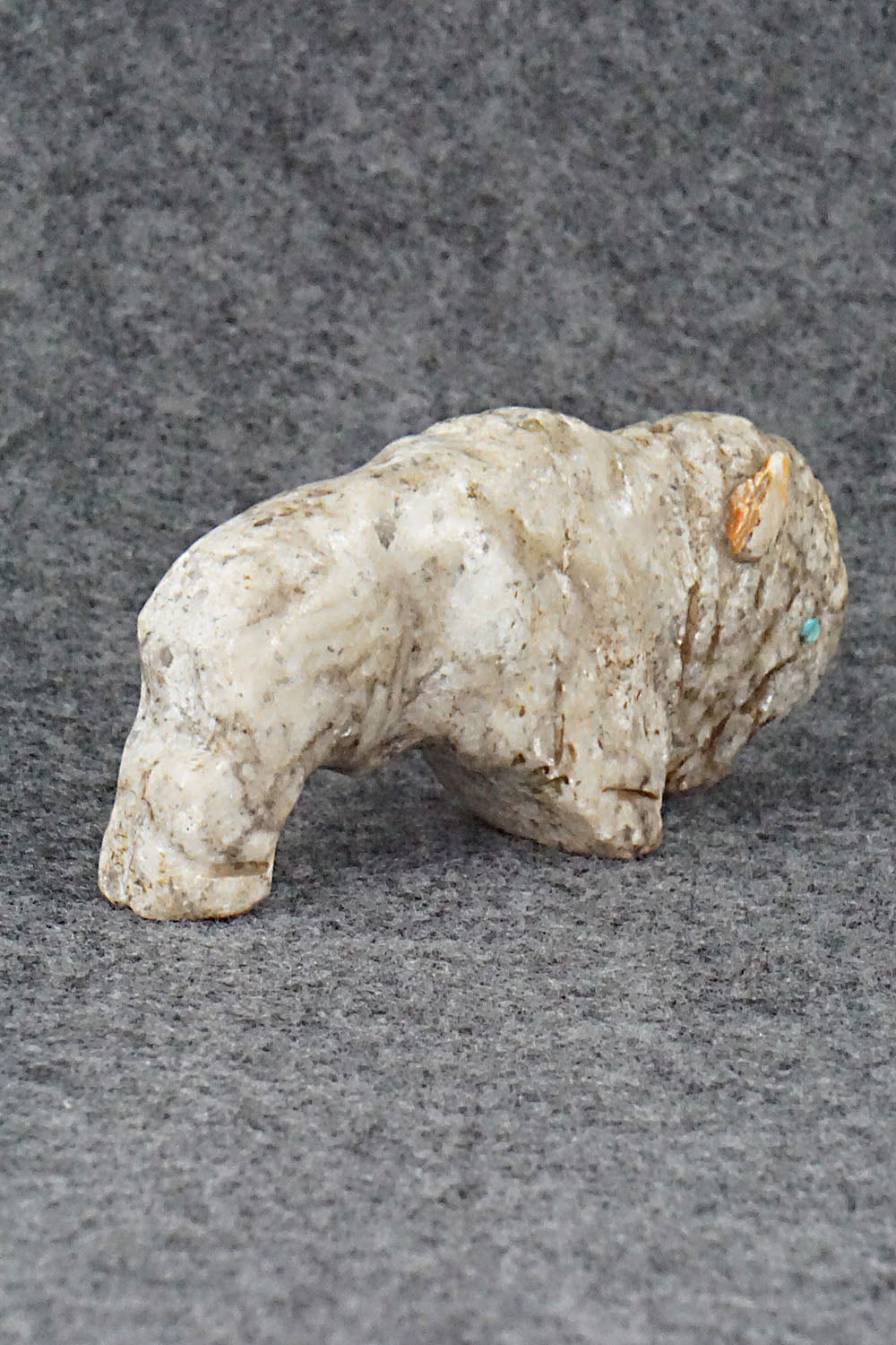 Buffalo Zuni Fetish Carving - Kevin Quam