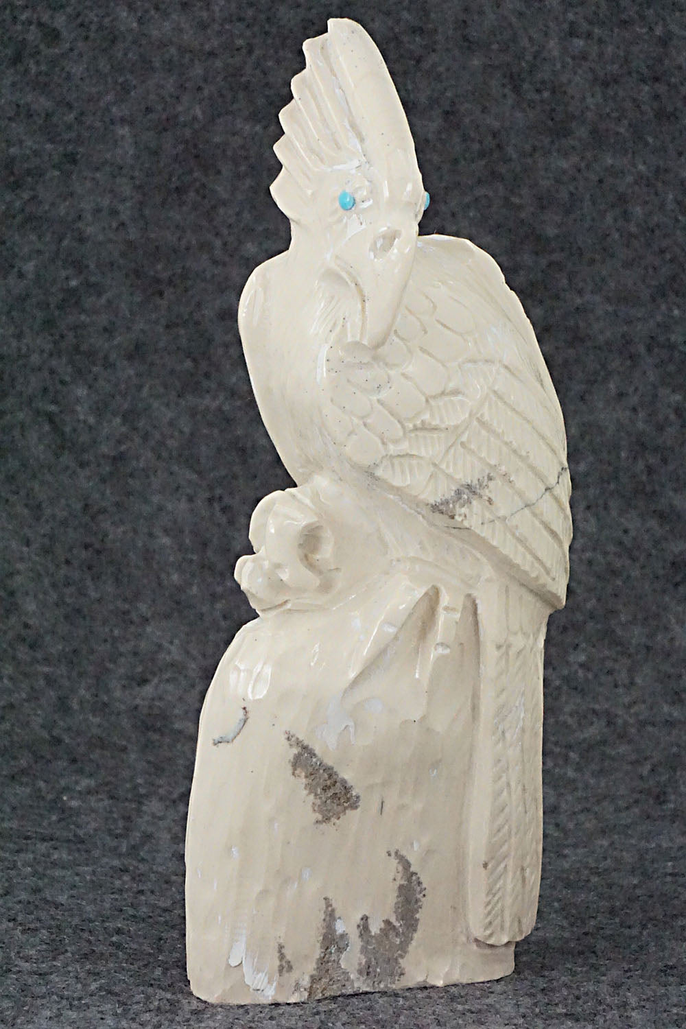 Parrot Zuni Fetish Carving - Derrick Kaamasee