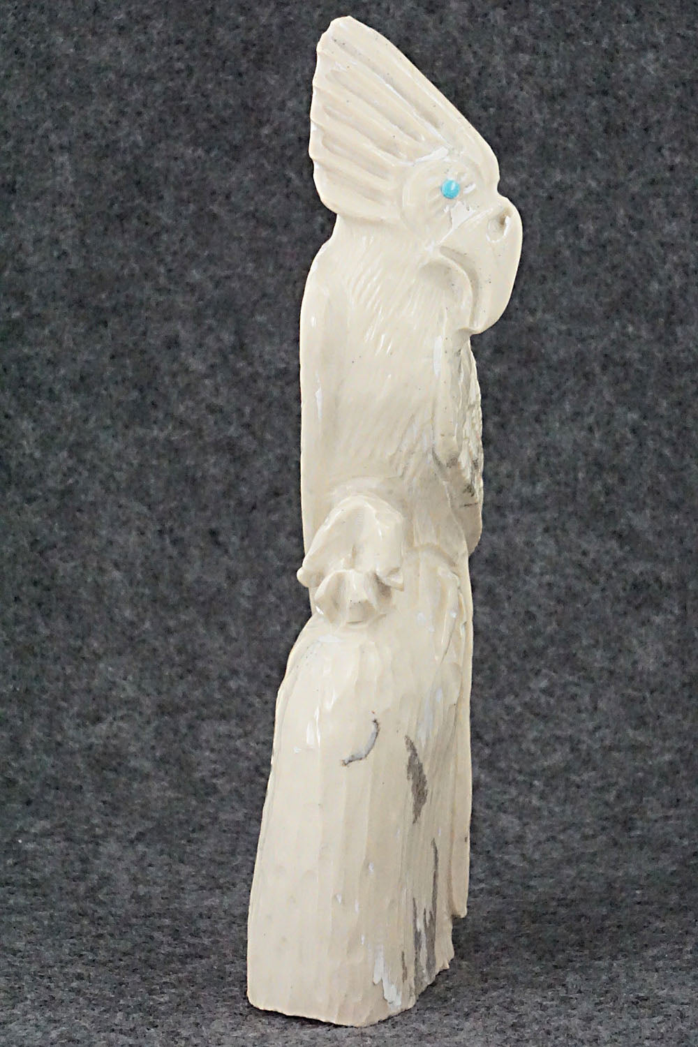 Parrot Zuni Fetish Carving - Derrick Kaamasee