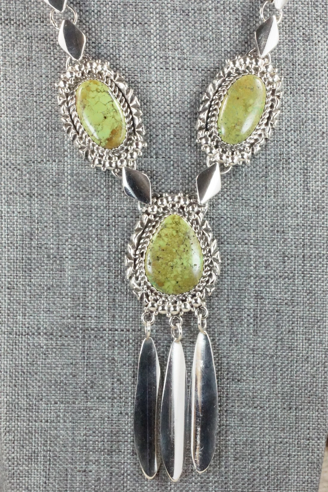 Gaspeite & Sterling Silver Jewelry Set - Thomas Yazzie